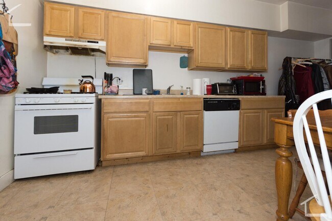 15 Ashford St unit 2, Allston, MA 02134 - photo 2