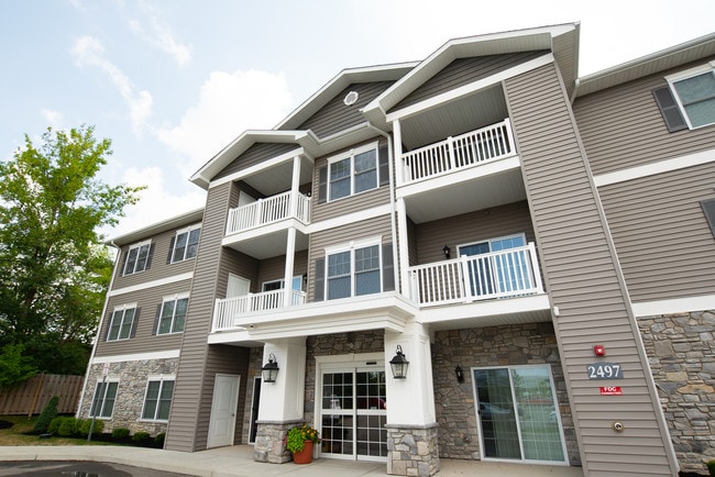 Lockwood Villas, Buffalo, NY 14228 - photo 3