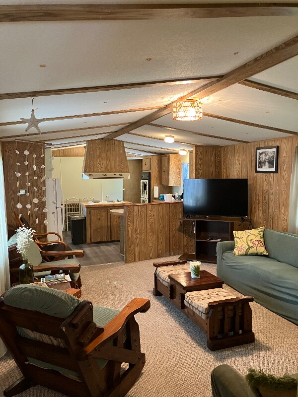 1228 Chokoloskee Dr, Chokoloskee, FL 34138 - photo 3