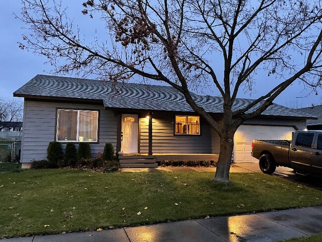 1703 N Lea St, Post Falls, ID 83854 - photo 2