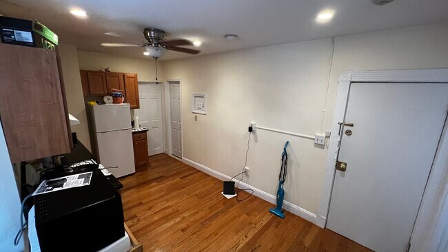 72 Joy St unit 12, Boston, MA 02114 - photo 5
