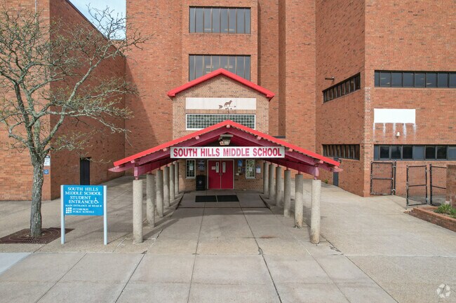 South Hills Middle School is a comprehensive grades 6-8 middle school located in the Beechview.