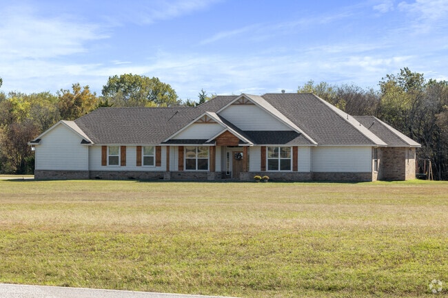 Purcell is a perfect community for anyone looking for ample spaces for the family.