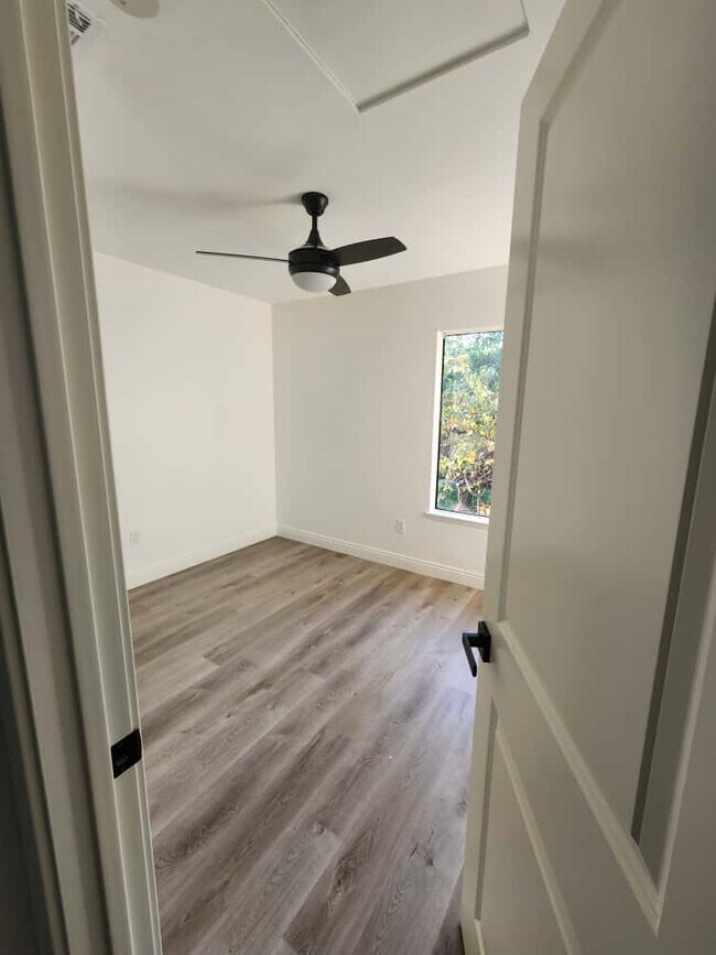 2746 Via Tulipan, Carlsbad, CA 92010 - photo 6