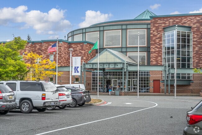 Kamiak High School welcomes Wind and Tide students before they graduate to college.