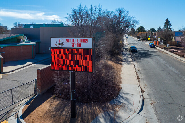 Zia Elementary School street sign in Albuquerque.