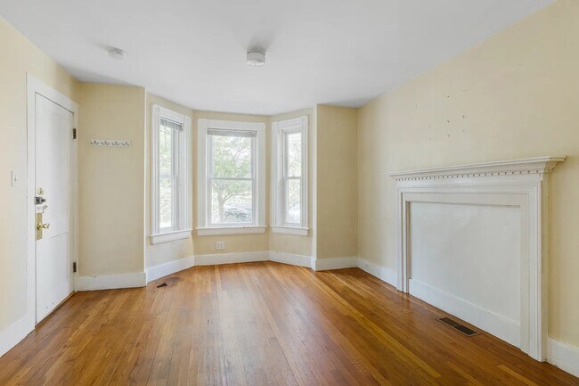 21 Florence St unit 1, Cambridge, MA 02139 - photo 7