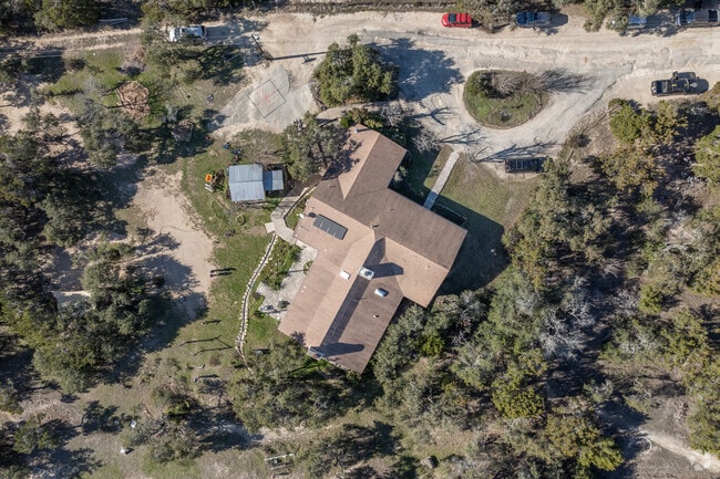 School on the Rise can be found in Edelmon Estates neighborhood in Austin, Texas.