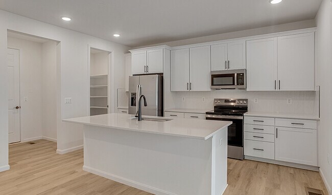 628 Clover Ln, Orange, VA 22960 - photo 4