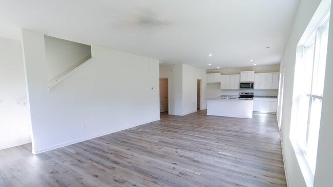 1601 Beverly Ln, Hahira, GA 31632 - photo 3