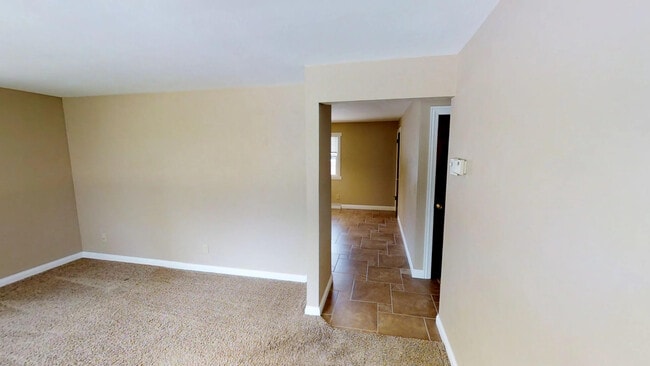 325 S Matthias St, Appleton, WI 54915 - photo 3