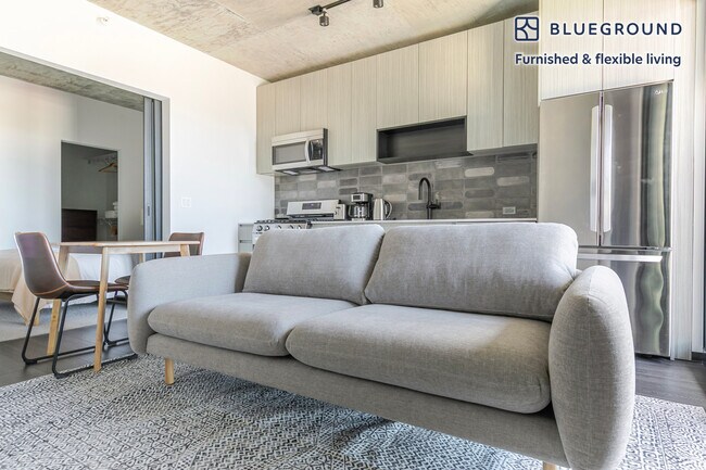 1454 W Randolph St unit FL9-ID1306, Chicago, IL 60607 - photo 3