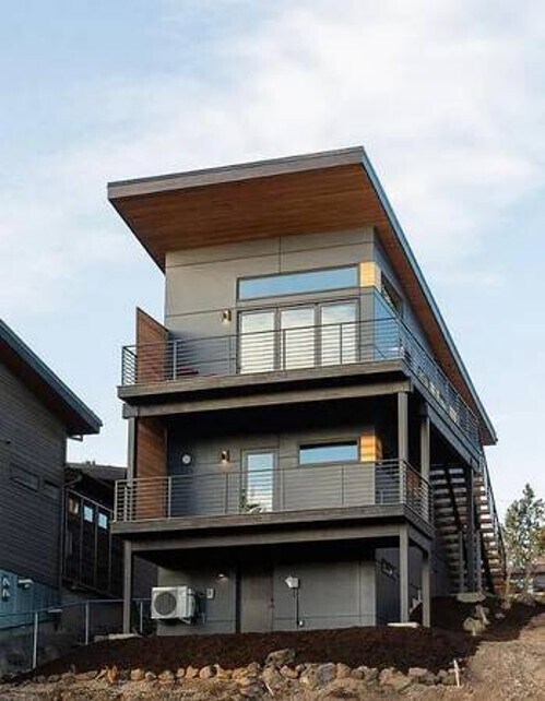 919 NW Roanoke Ave, Bend, OR 97703