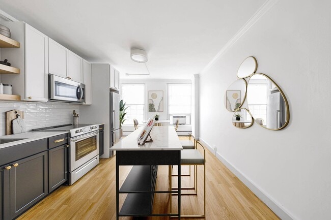 Pelham Hall, Brookline, MA 02446 - photo 5