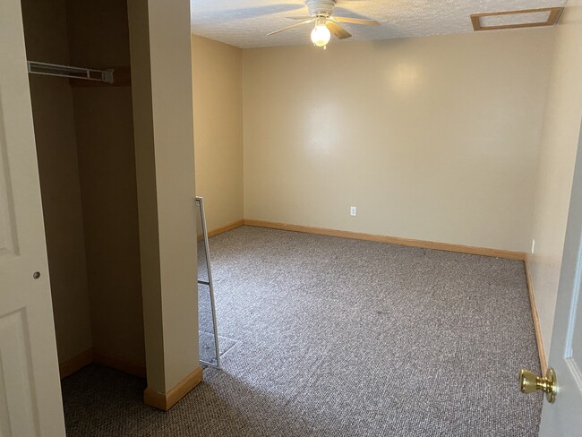 104 S Pleasant St unit 2, Georgetown, OH 45121 - photo 4