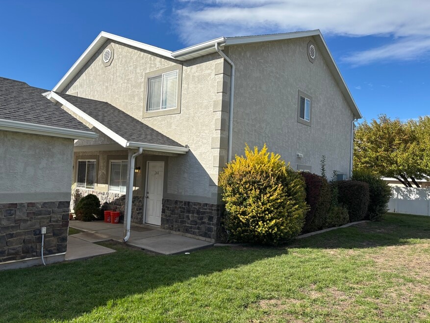 244 E 2350 N, Ogden, UT 84414 - photo 1