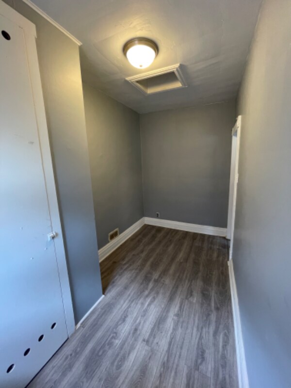 305 Locust St, Coshocton, OH 43812 - photo 3