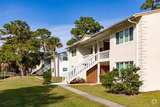 10 Palmer Rd, Indian Harbour Beach, FL 32937