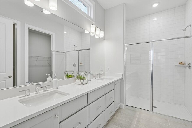 5104 Fountainbridge Ct unit 36359621, Raleigh, NC 27610 - photo 2