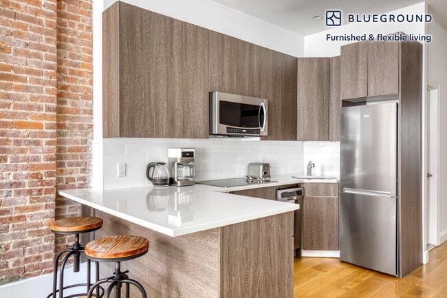 110 W 79th St unit FL3-ID277, New York, NY 10024 - photo 5