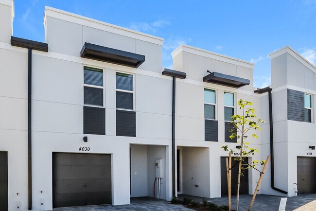 4030 Hot Springs Ave, Lake Worth, FL 33461 - photo 4