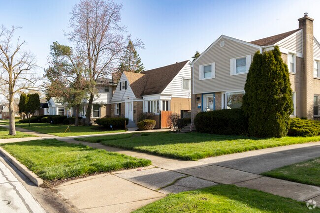 Hillside has spacious homes in a variety of styles.