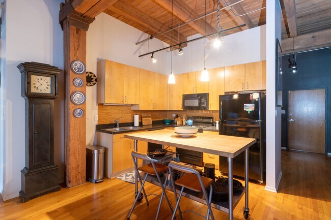 1133 S State St unit 503, Chicago, IL 60605 - photo 4