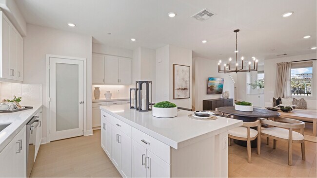 1630 E Park St unit 36037479, Anaheim, CA 92805 - photo 7