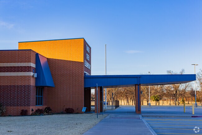Timber Creek Elementary School is a quality school located in Moore area.