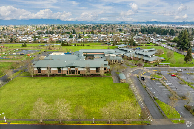 Prairie Mountain School is located in the Bethel neighborhood of Eugene, Oregon.