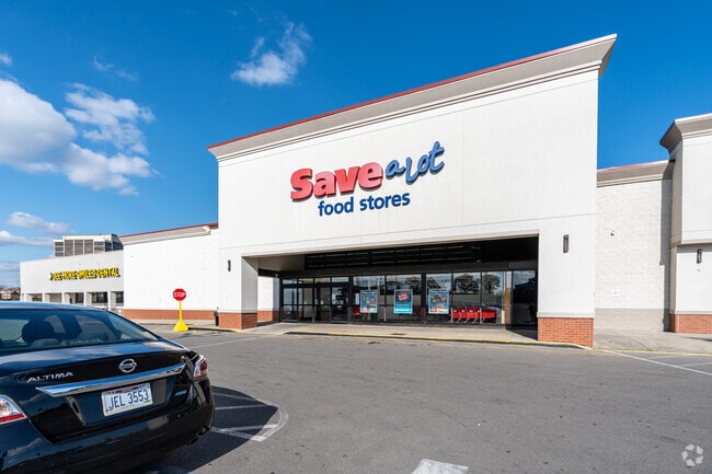 Carthage residents can pick-up their groceries at the local Save-alot store on E Seymour.