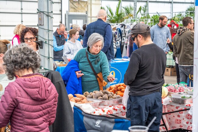 Browse a variety of fresh produce at the Great Lakes Farmers Market in Caledonia.