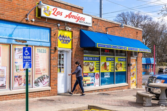 Los Amigos is open 12 hours a day, 7 days a week and has some local favorites on the menu.