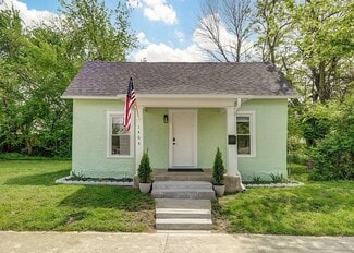 1464 N Johnston Ave, Springfield, MO 65802