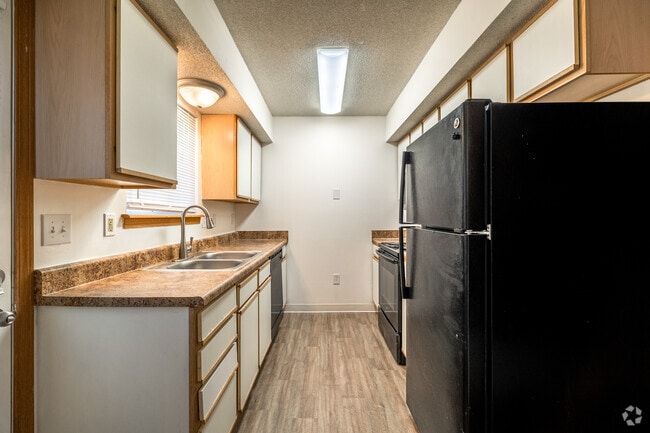 2BR, 1.5BA - 1,850SF - Kitchen