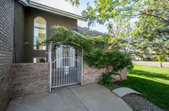 298 S Staci Ct, Cedar City, UT 84720 - photo 4