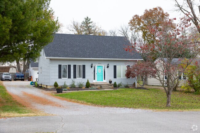 Smaller ranch-style home are also a common in the Jeffersontown neighborhood.