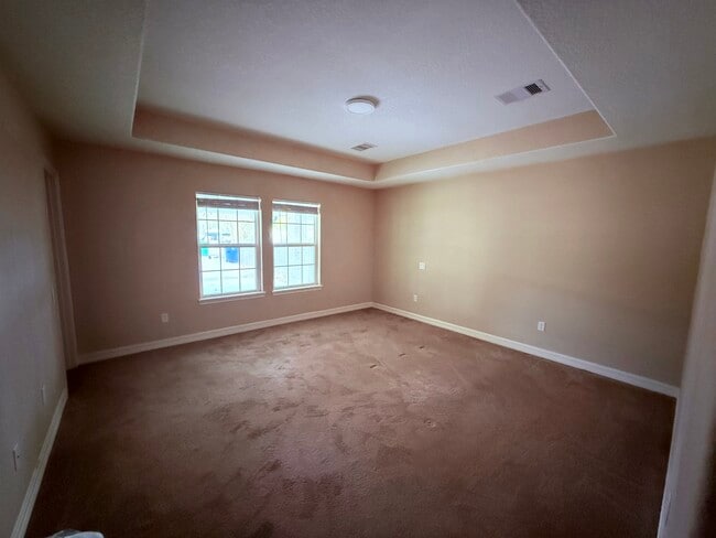 1026 N Arcola St, Angleton, TX 77515 - photo 7