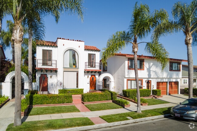 Spanish colonial style architecture is common in the Recreation Park neighborhood.
