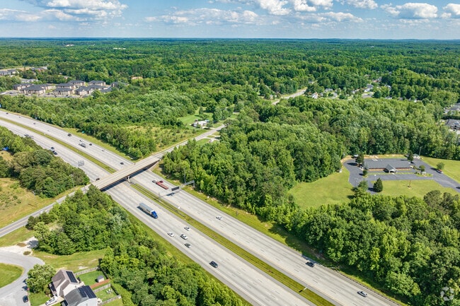 Groometown connects to downtown Greensboro via Randleman Rd to the North.