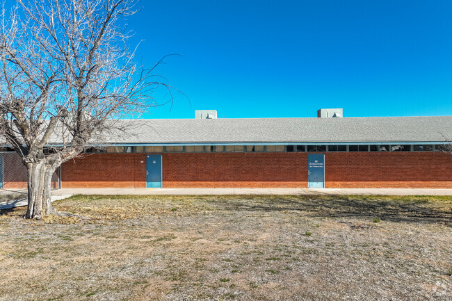 In San Manuel, First Avenue Elementary stands as a beacon of early learning excellence.
