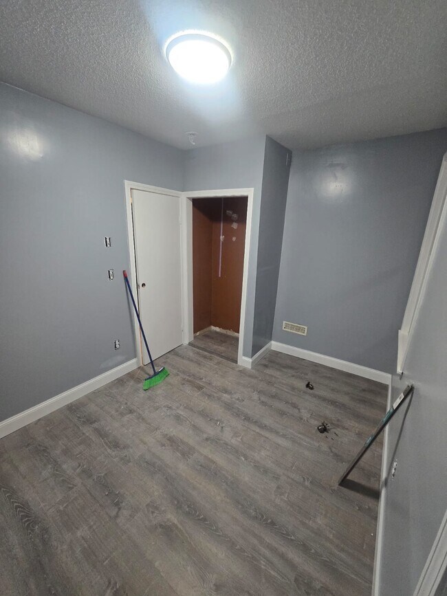 67 Lowell St unit 2, Lynn, MA 01905 - photo 2