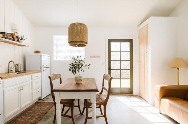 1807 N 25th St, Boise, ID 83702 - photo 5