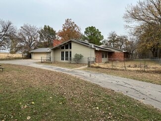 13520 NW Cache Rd, Lawton, OK 73505