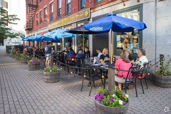 Downtown Bangor with its vibrant nightlife, is right next to Ellsworth.
