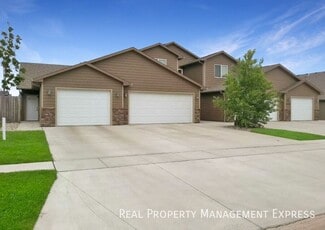 3604 W 93rd St Unit 2, Sioux Falls, SD 57108