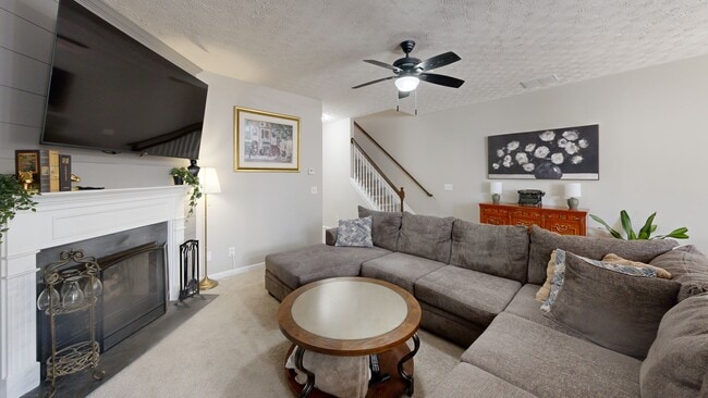 4905 Vireo Dr, Flowery Branch, GA 30542 - photo 2