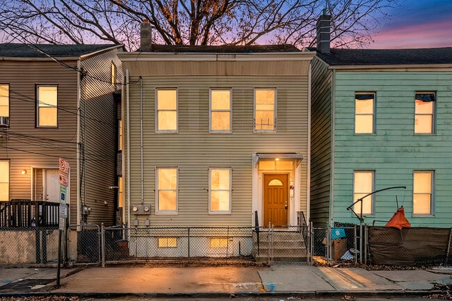 202 N 1st St unit 1, Paterson, NJ 07522 - photo 2