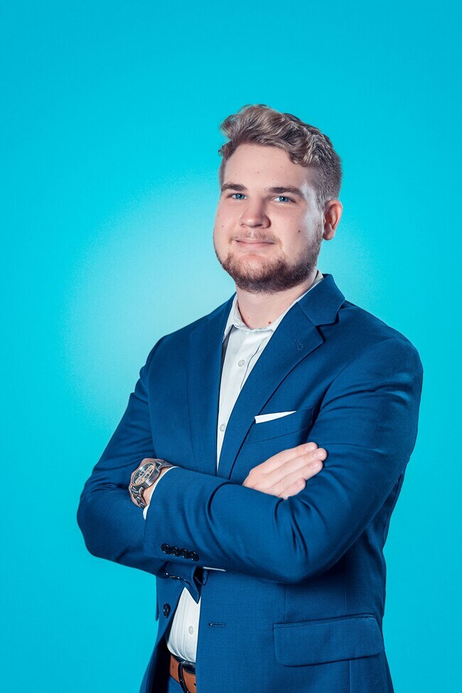 Agent Photo
