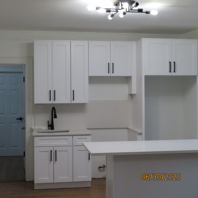 348 Boyden Ave unit 4, Maplewood, NJ 07040 - photo 2